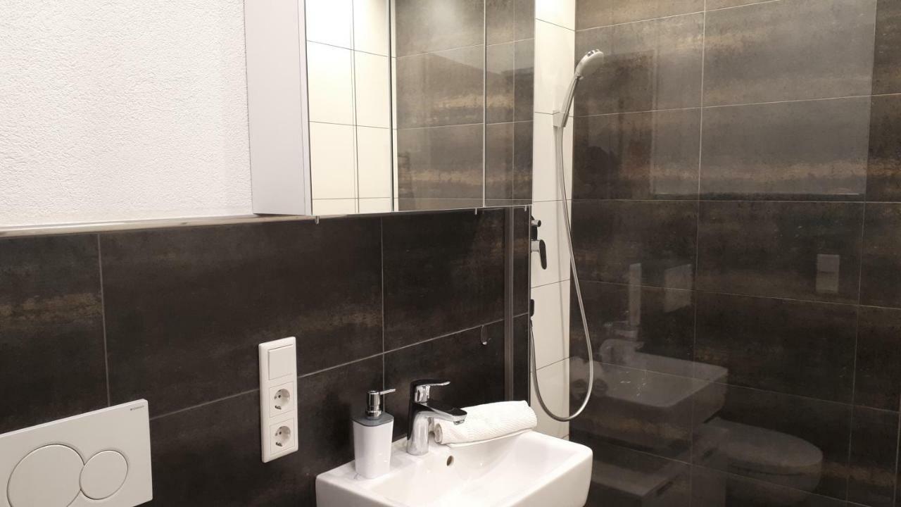 Das Platanenhaus - Ferienwohnung Am Bodensee Friedrichshafen Exterior foto
